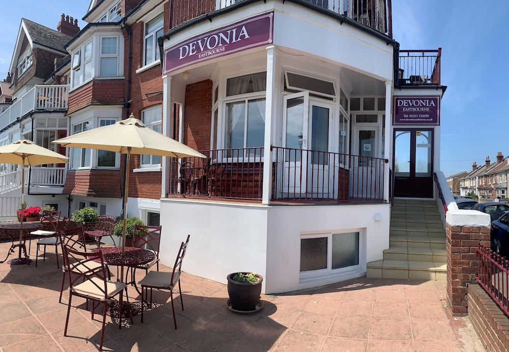 Devonia Eastbourne 3/50