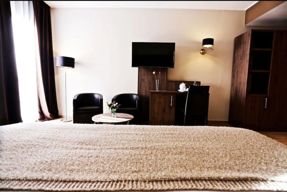 Le Zenith Hotel Oran 20/62