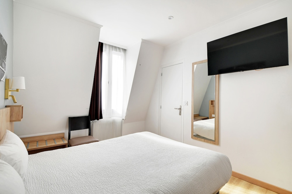 ROOM, SINGLE