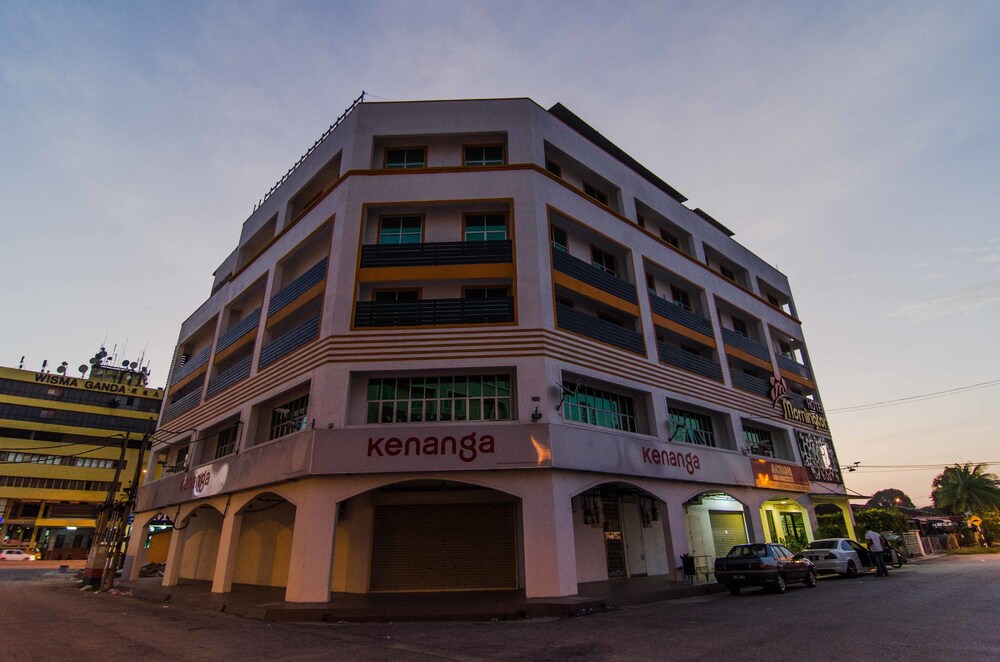 Mornington Hotel Sitiawan 4/58