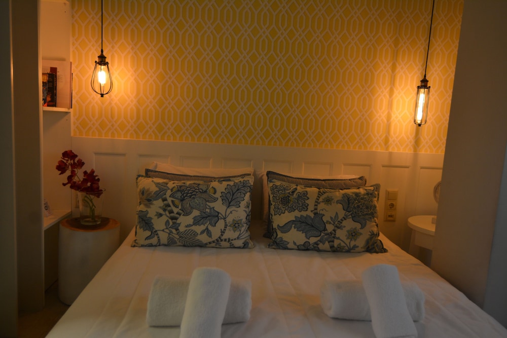 Candia Suites And Rooms 27/49