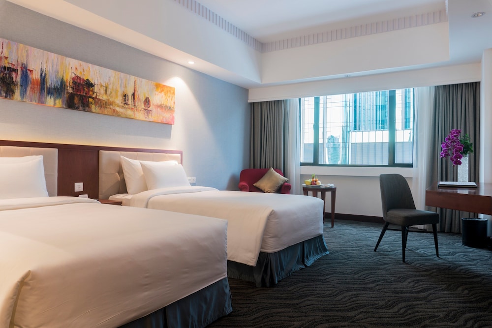 Saigon Prince Hotel 35/71