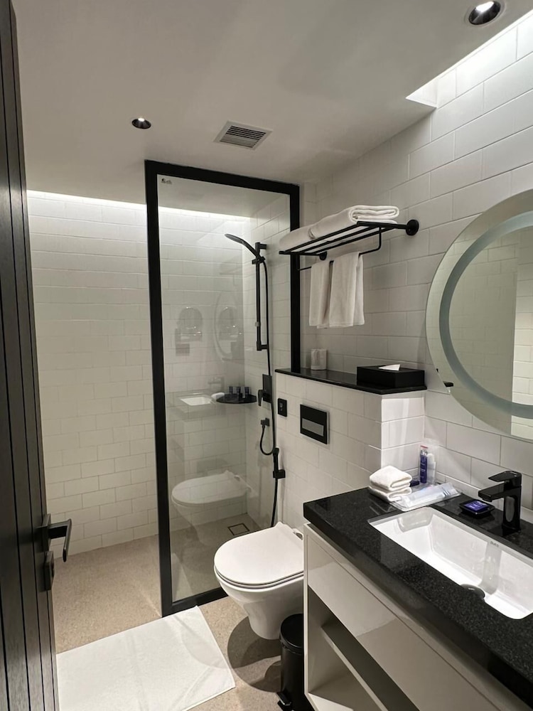 Vivanta Meghalaya, Shillong 35/37
