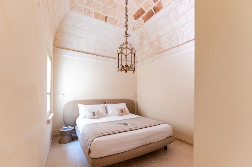 Pollicastro Boutique Hotel 8/69