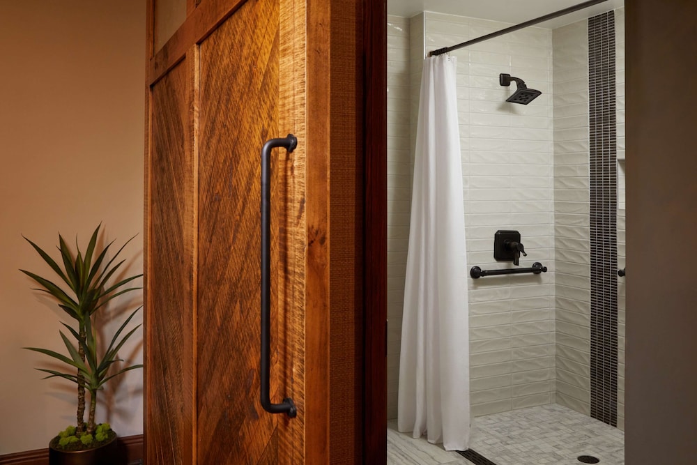Hyatt Place Fort Worth Historic Stockyards Formerly Amerisuites Fort Worth 12/68