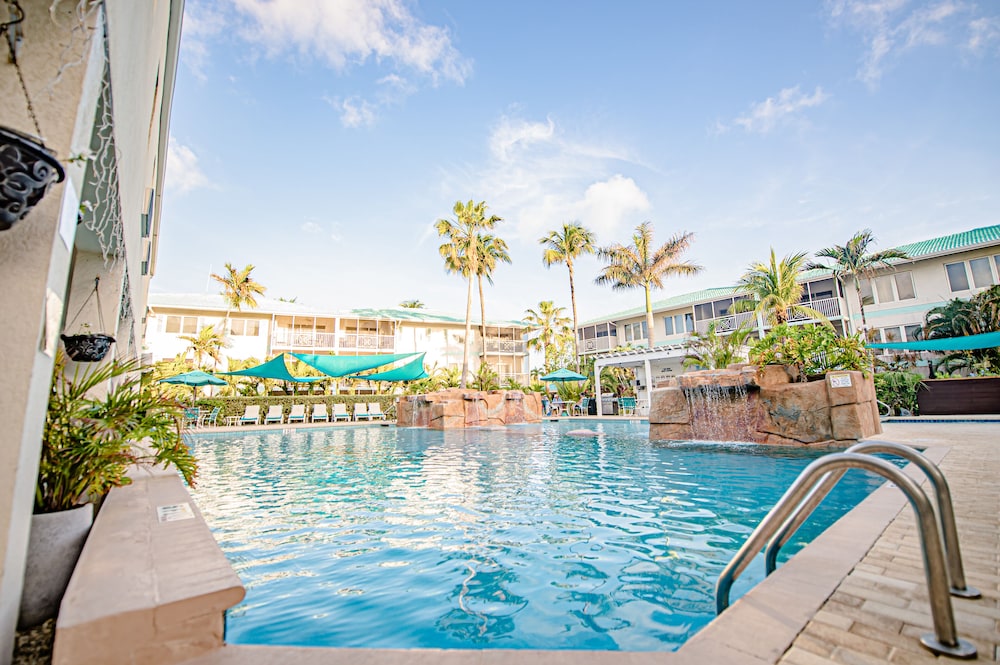 Seven Mile Beach Resort And Club 41/65