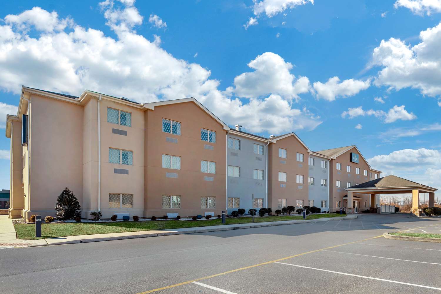 Quality Inn Smyrna 33/34