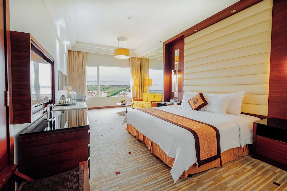 Royal Halong Hotel 27/70