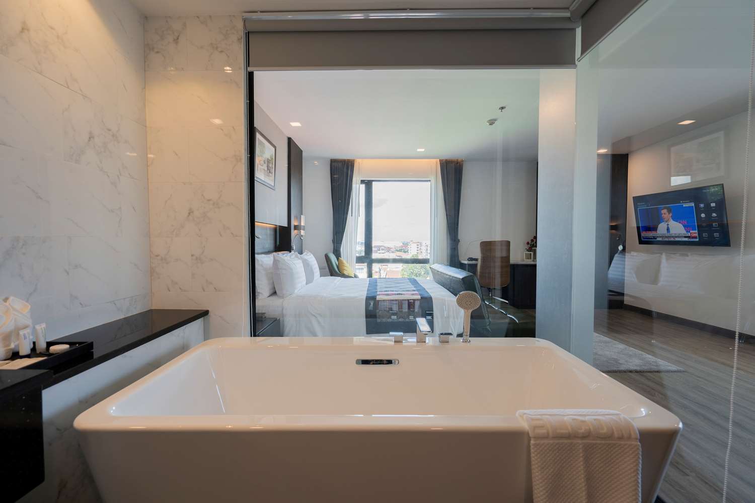 Surestay Hotel By Best Western Vientiane 16/16