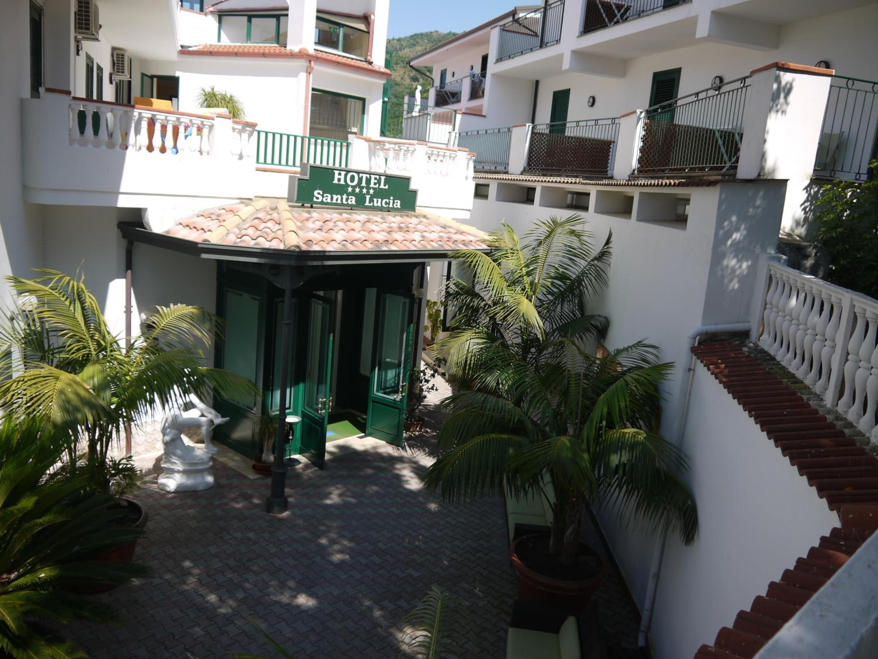Hotel Santa Lucia 4/50