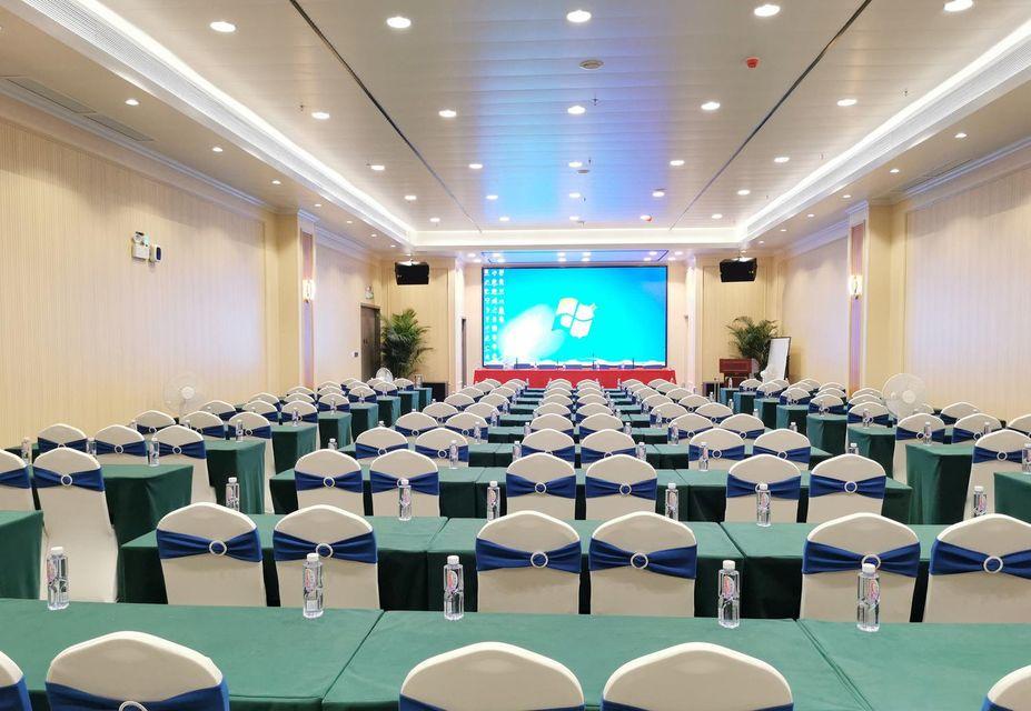 Vienna International Hotel (Shenzhen Huizhanwan Center) 40/50