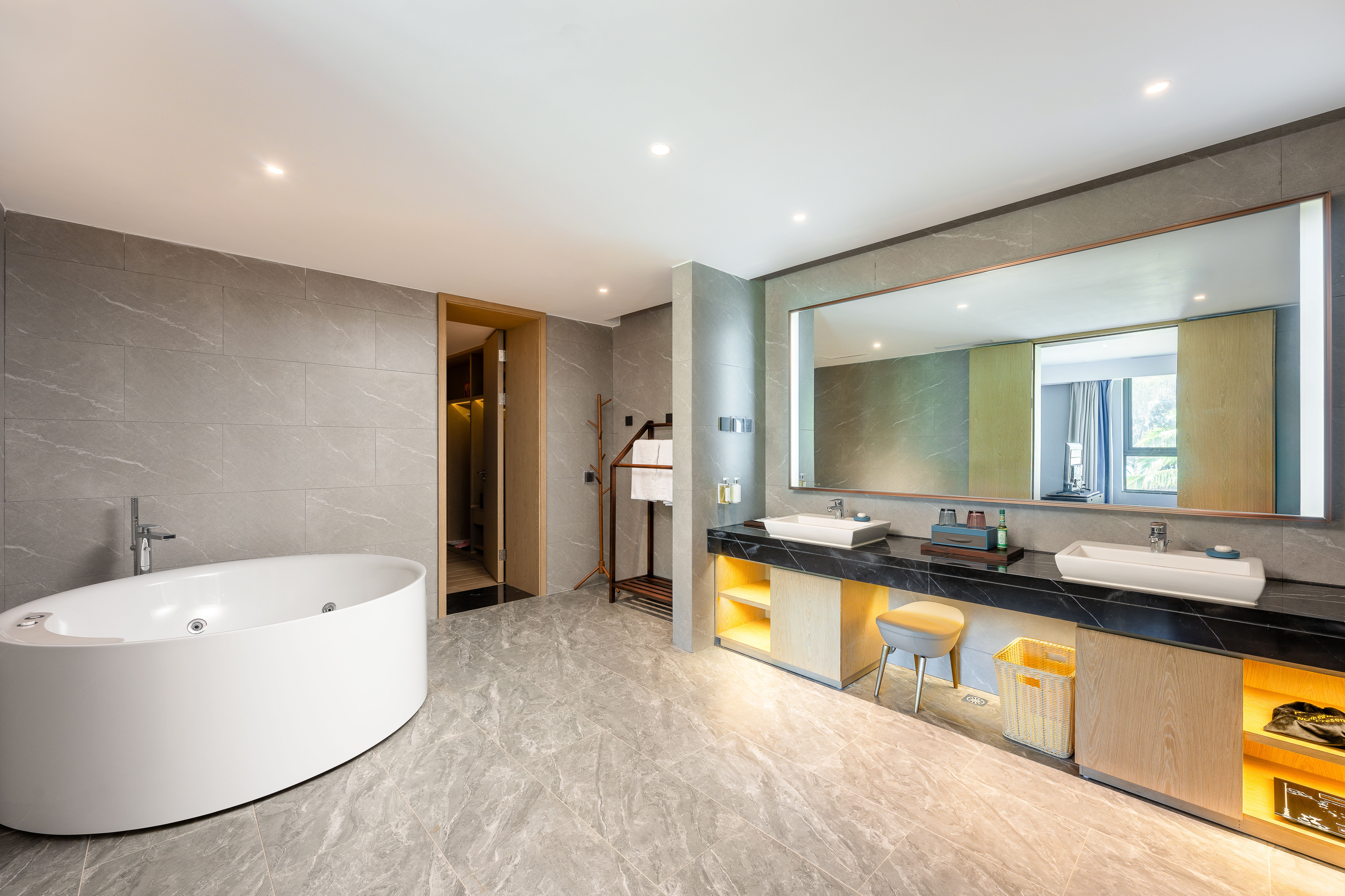 Holiday Inn Hainan Xiangshui Bay 48/50