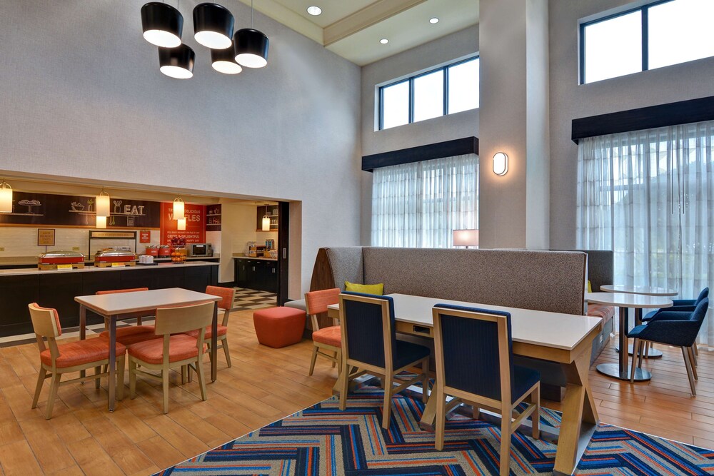 Hampton Inn and Suites Clearwater/St. Petersburg-Ulmerton Road 45/52