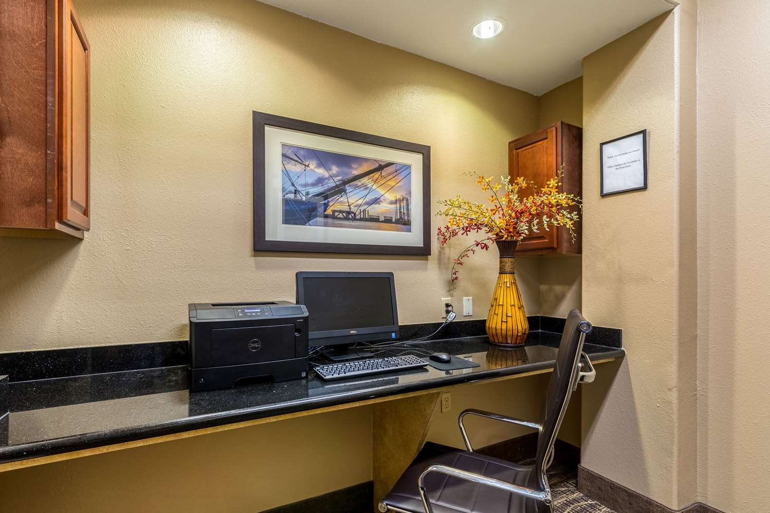 Comfort Suites Galveston Cruise Port Area - Beachside 34/44