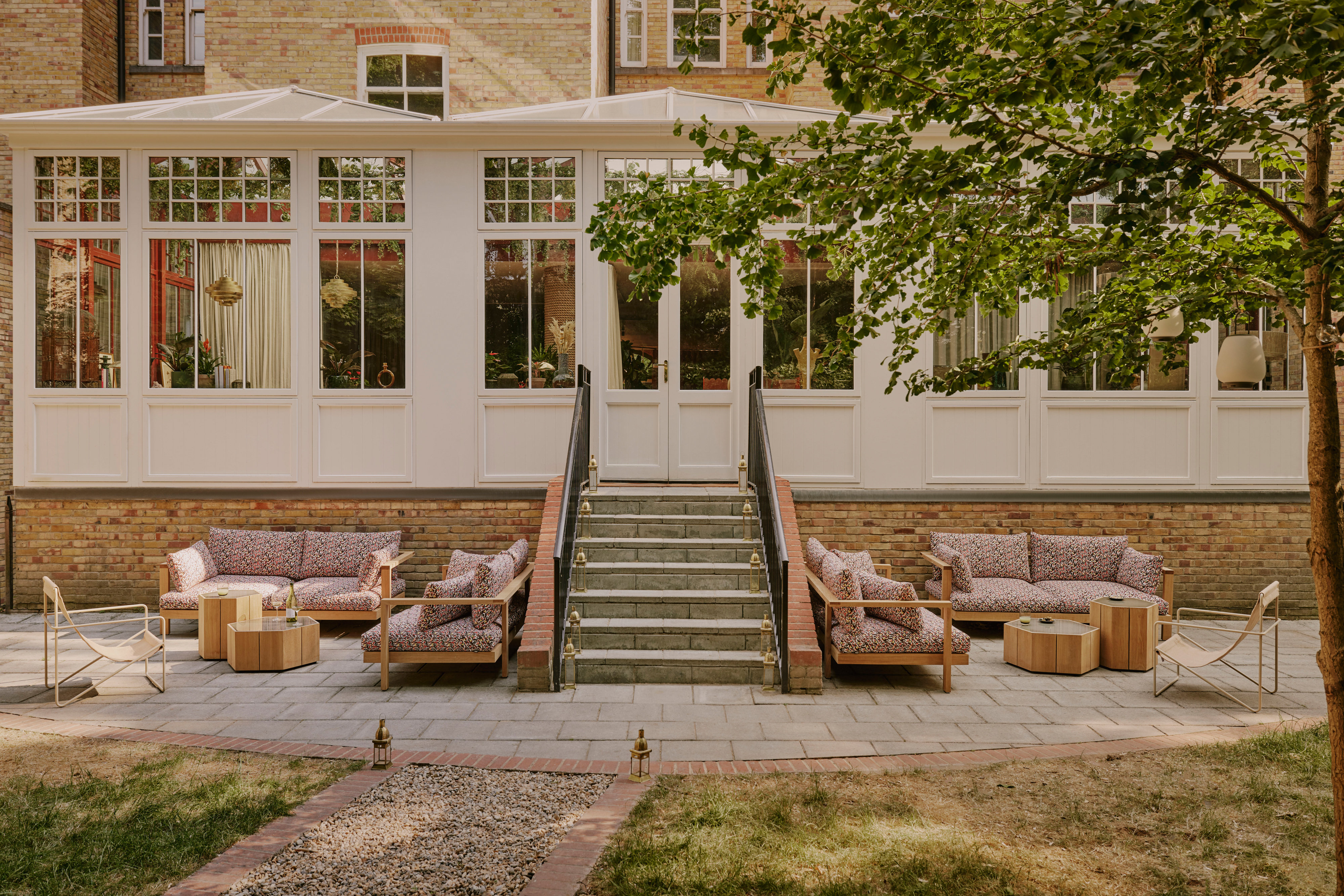 Ember Locke, Kensington 48/50
