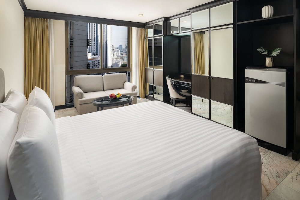 PIPA Bangkok Sukhumvit 11 by Kingston Hotels 20/60