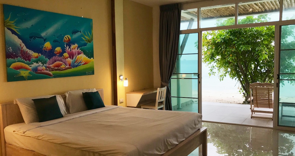 Koh Mook Riviera Beach Resort 10/50