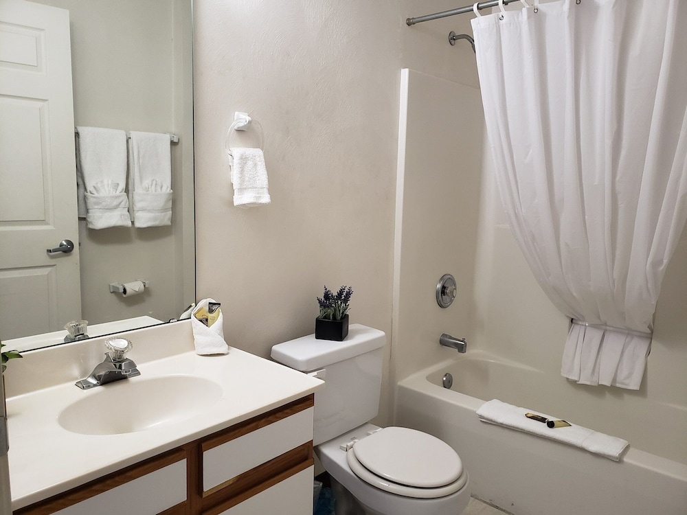 Corporate Suites of Burlington 45/47