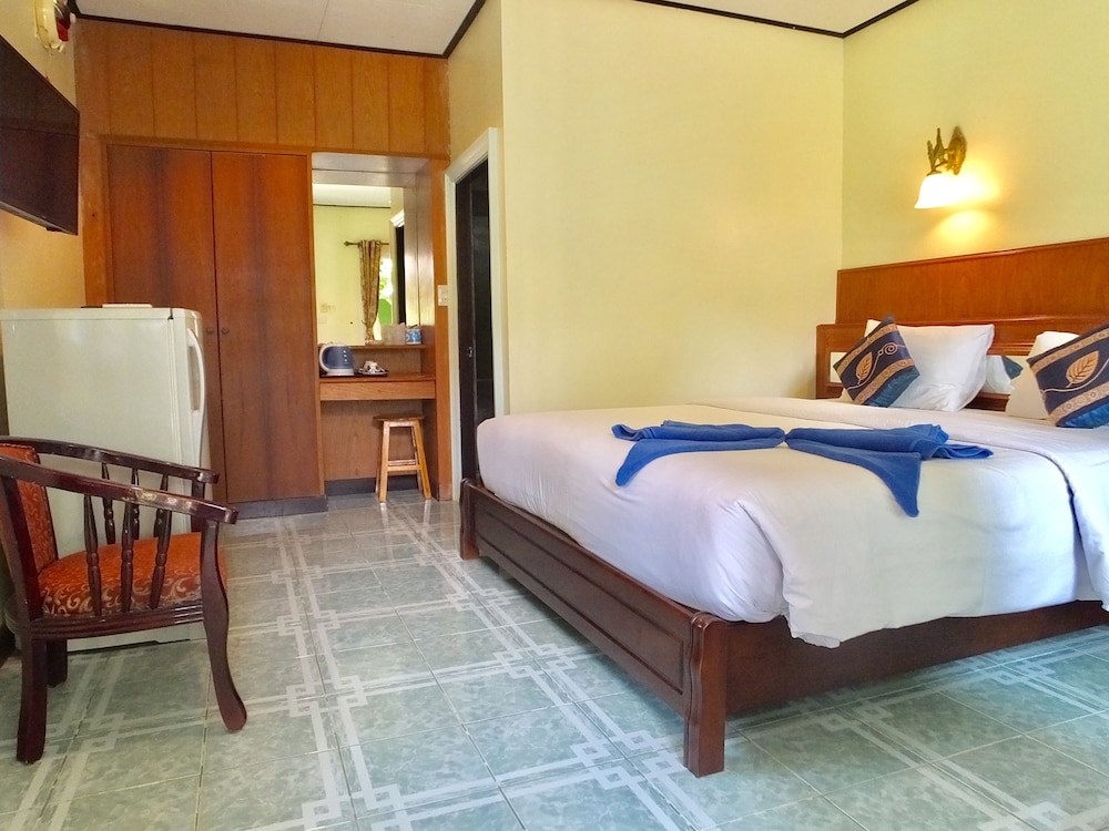 BLUE ANDAMAN LANTA RESORT 10/71