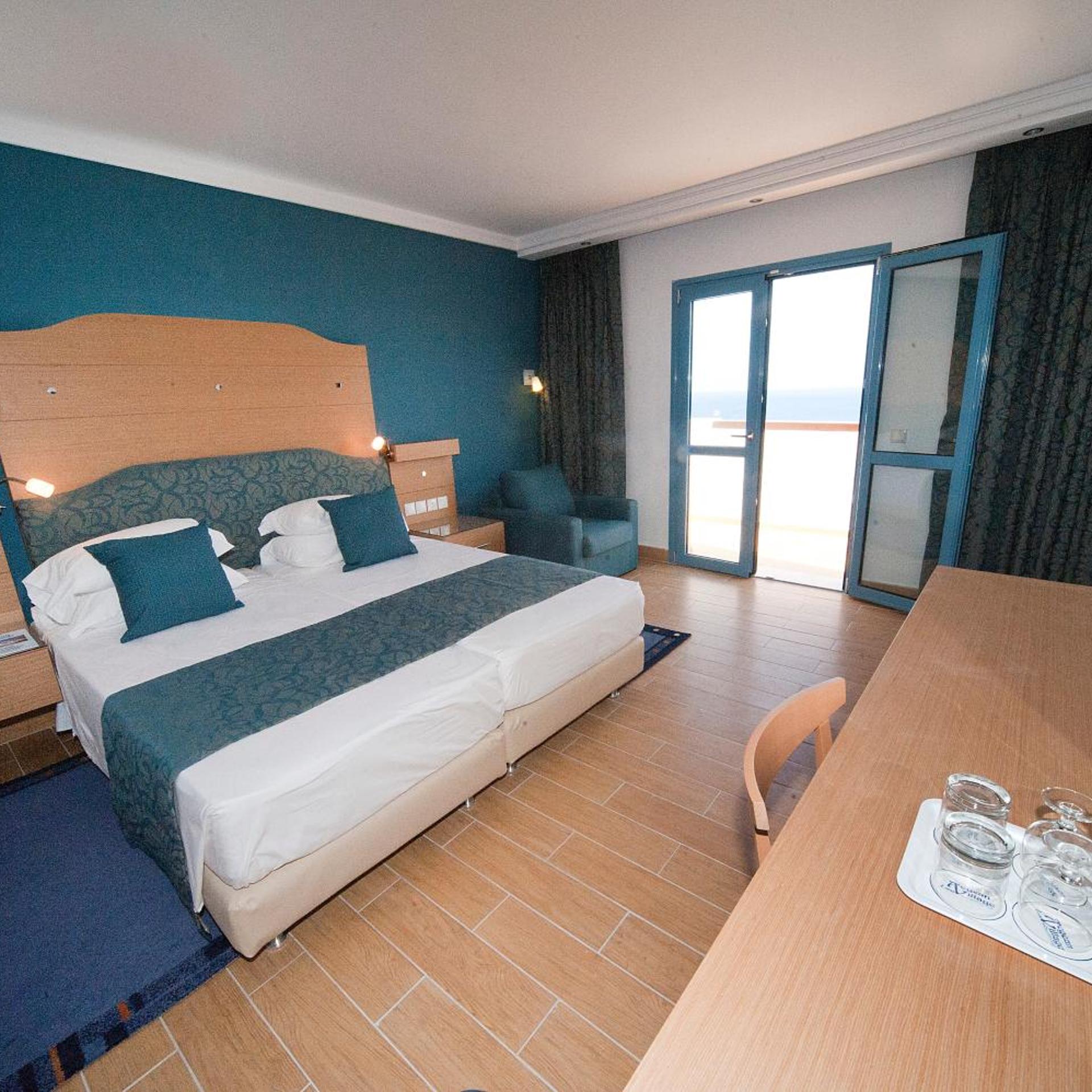 Room, Single