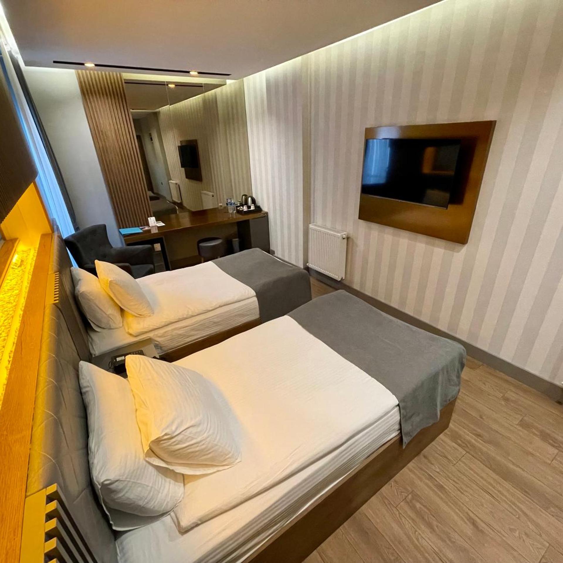 Hotel Aras 11/50