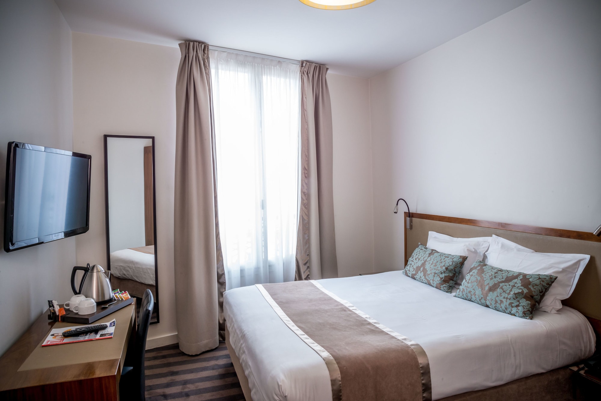 STANDARD, DOUBLE BED