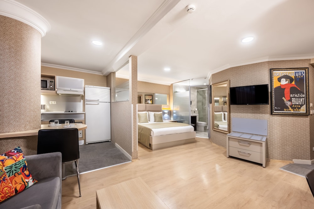 Gallery Residence And Boutique Hotel 45/72