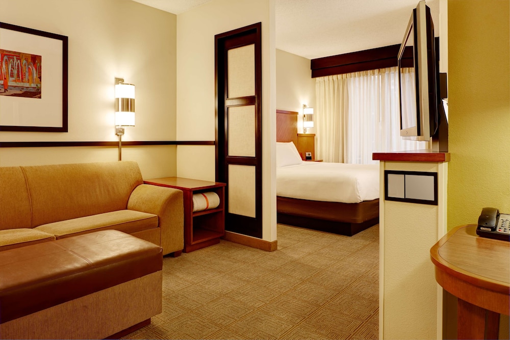 Hyatt Place Greensboro 9/54