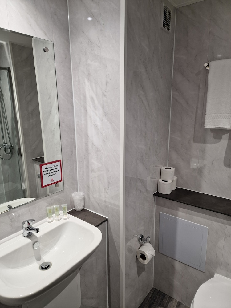 غرفة قياسية بسرير مزدوج، Britannia Hotel Birmingham - New Street Station 6/10