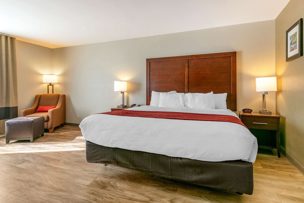 Comfort Inn and Suites Van Buren Fort Smith 11/40