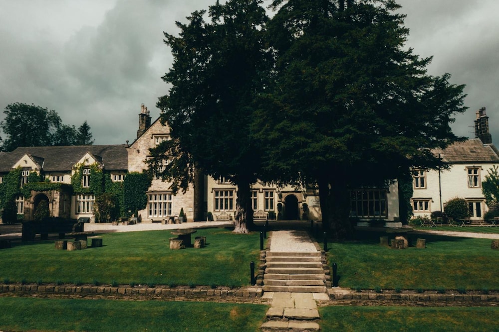 Mitton Hall 38/50
