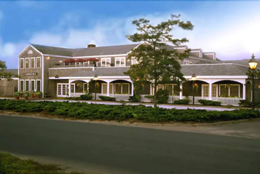 Nantucket Inn 10/55