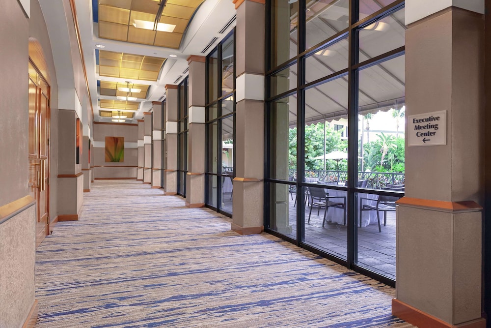 Doubletree By Hilton Hotel And Executive Meeting Center Palm Beach Gardens 9/56