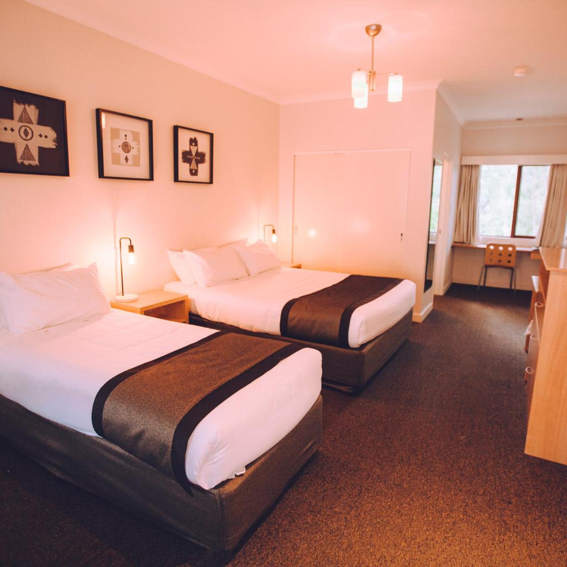 Room, Twin Beds