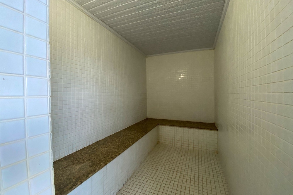 swimming pool spa