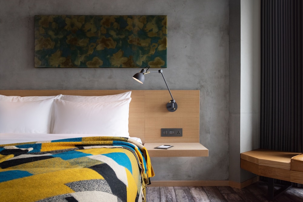 Brio Hotel 30/70