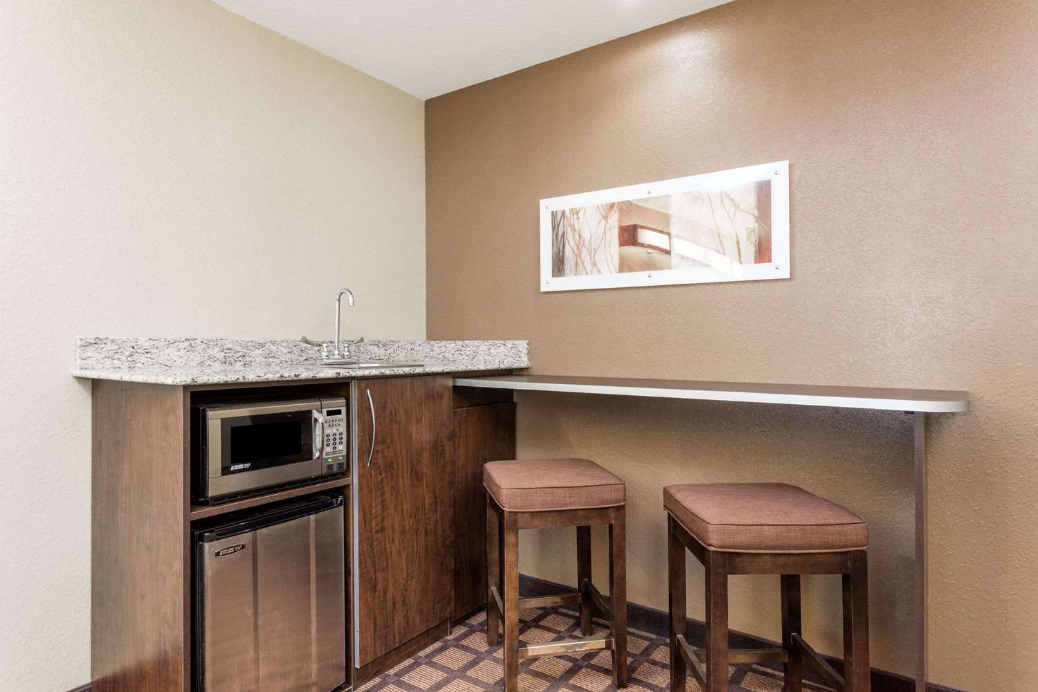 Microtel Inn Suites By Wyndham Macon 4/12