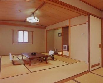 Kamogawa-Kan Inn 20/37