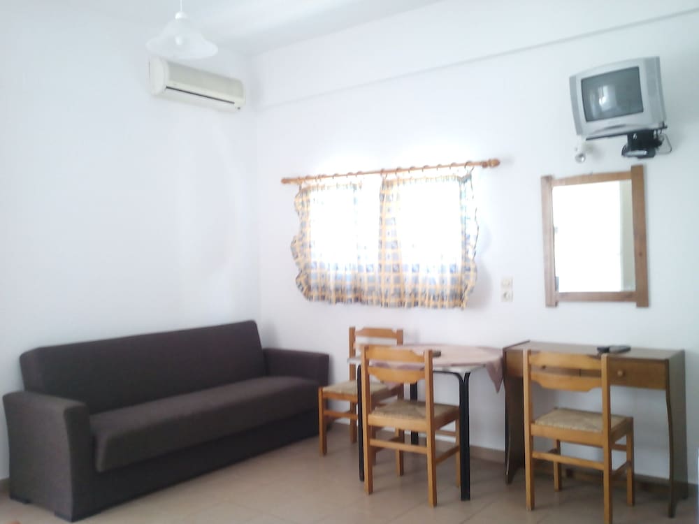 Dimitra Apartment Gouves 24/26
