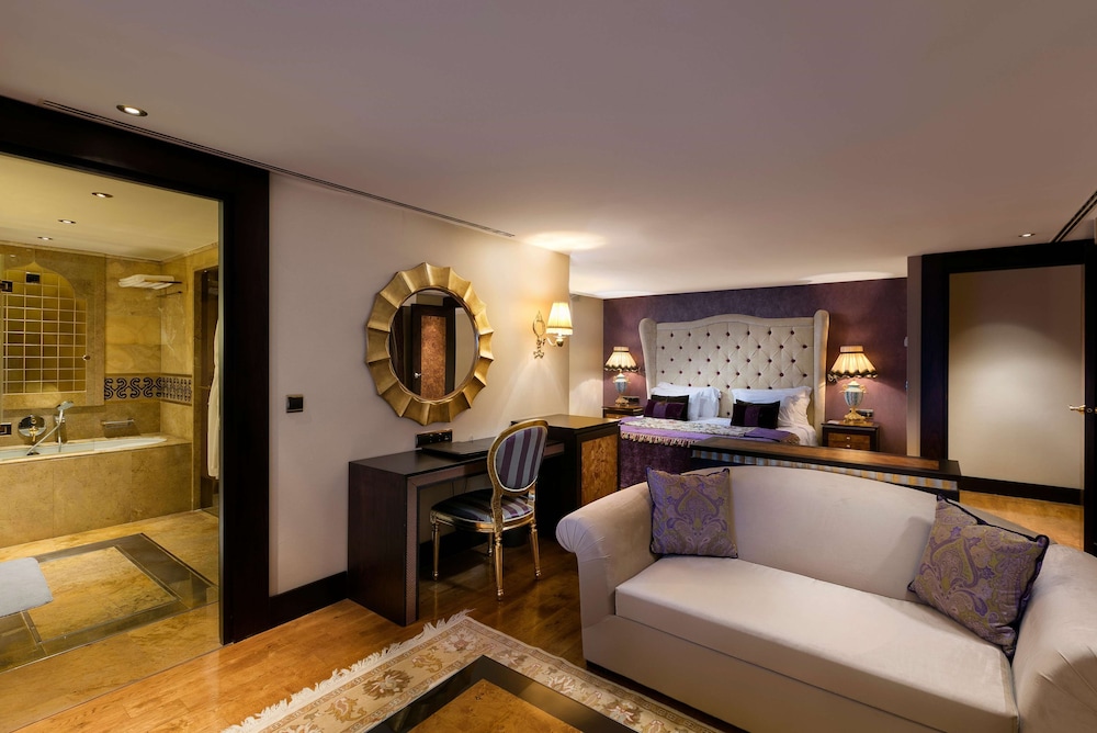 Mardan Palace 55/78
