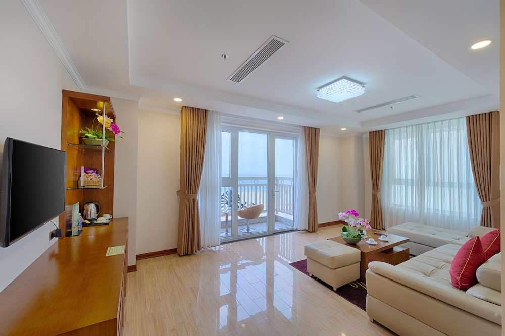 BlueSun Danang Beach Hotel 38/67