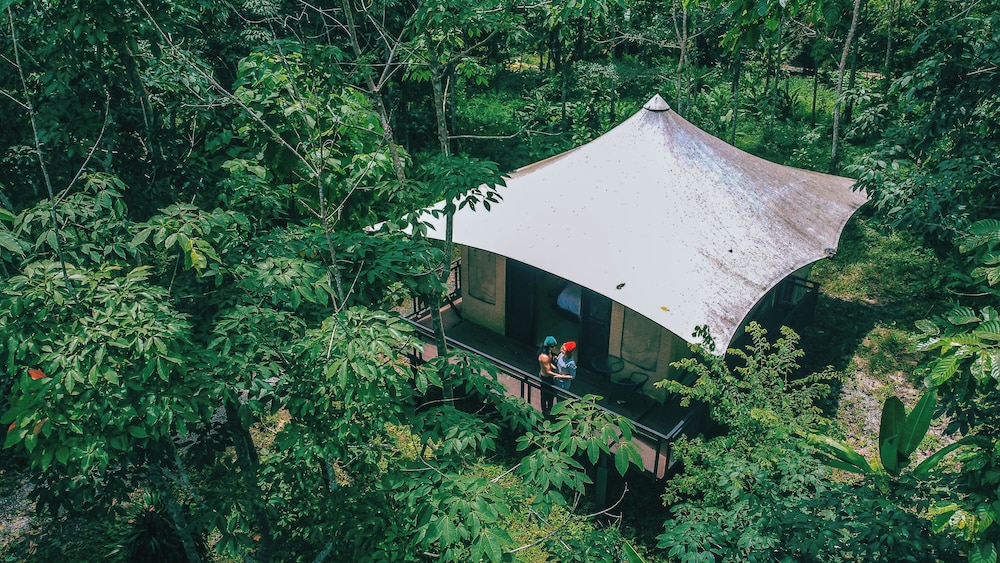 Anurak Community Lodge 50/52