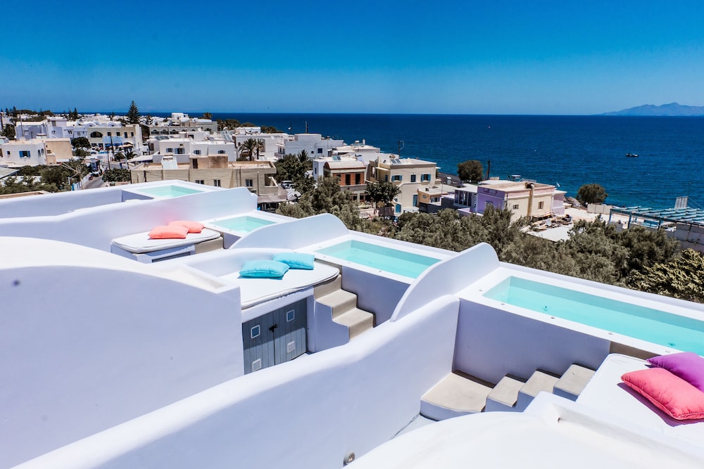 Blue Waves Hotel 3/70