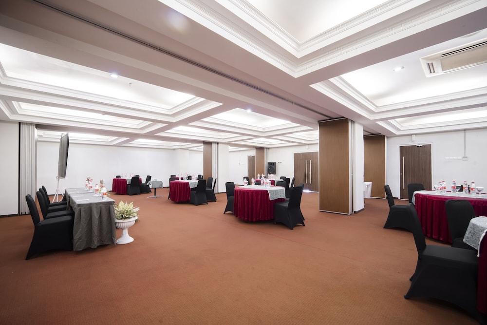 Noola Hotel Cilacap 51/68