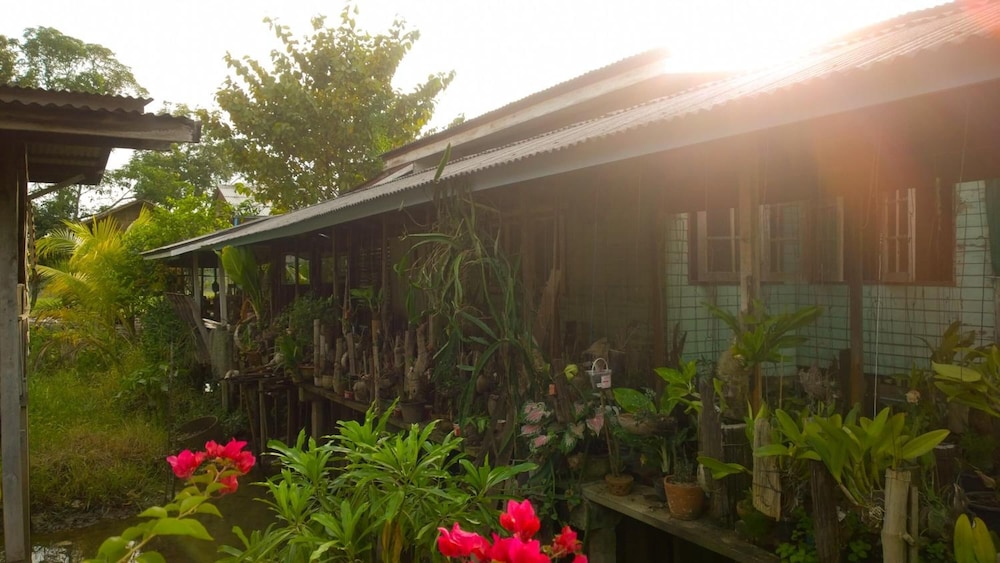 Cast Away Homestay 6/50