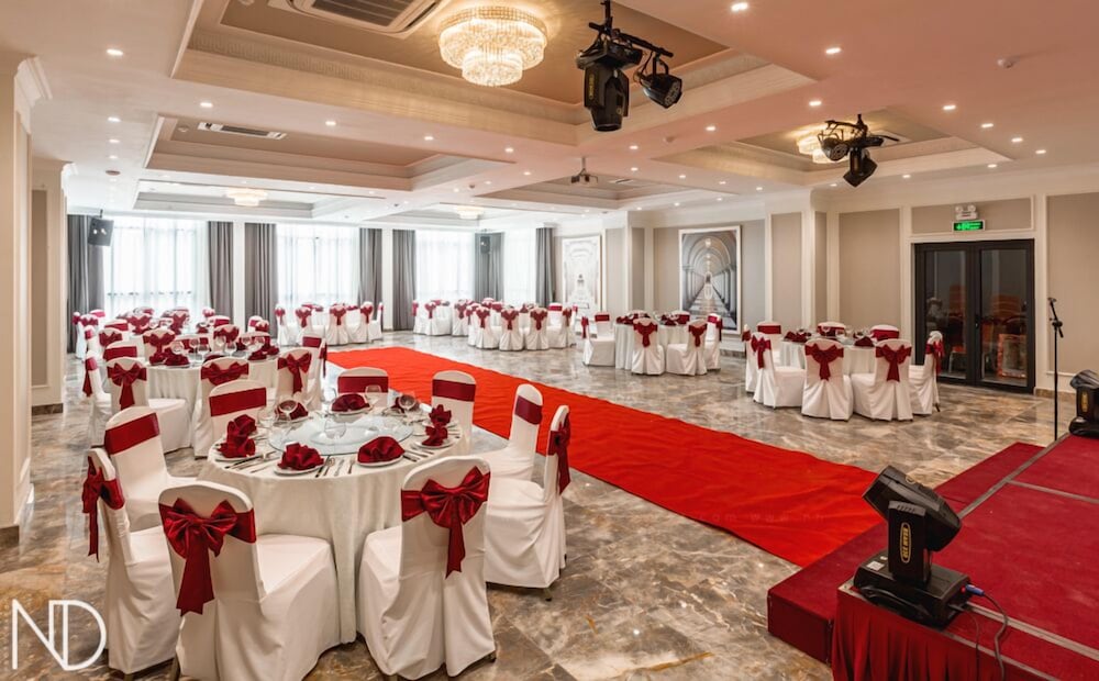Phu Thang Grand Hotel 35/50