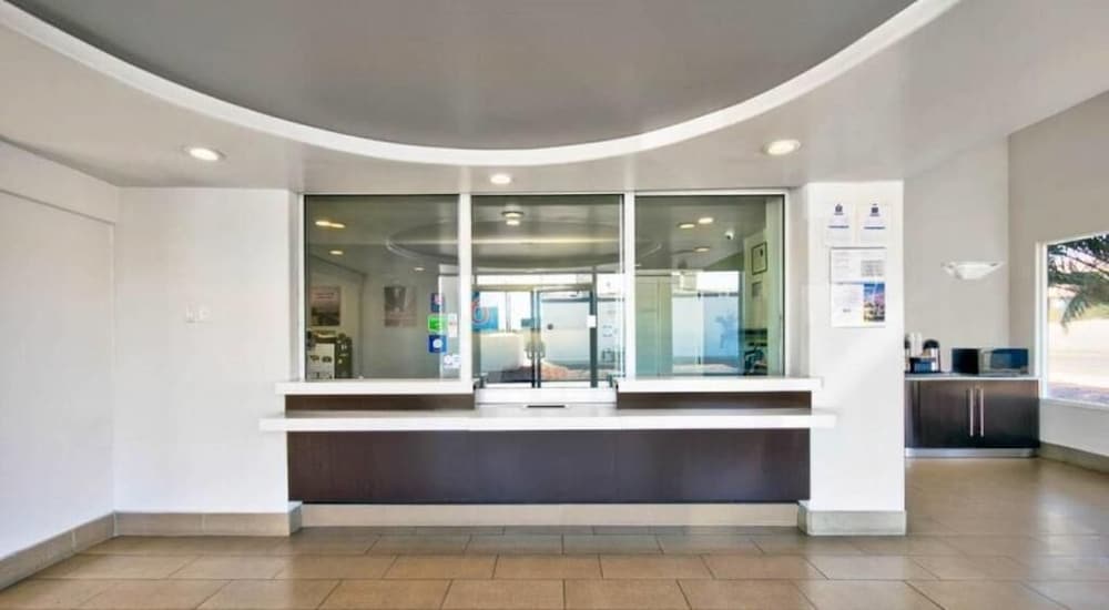 Motel6 Victorville, CA - Apple Valley 6/49