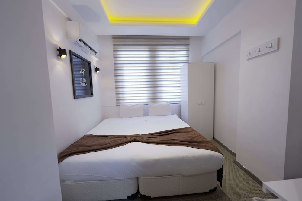 Olsen Hotels 17/48