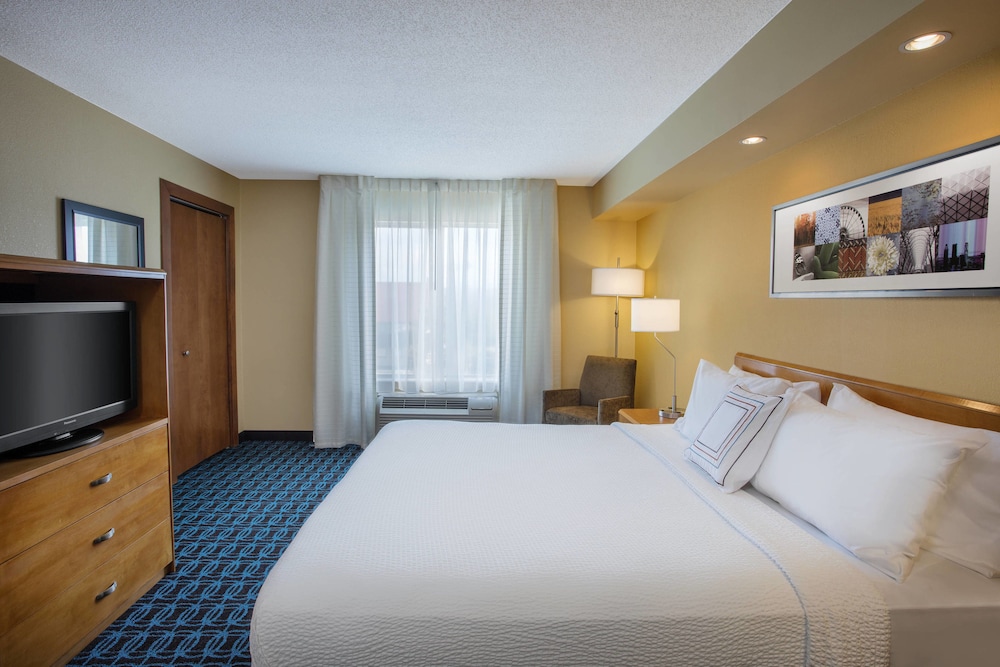 Fairfield Inn And Suites By Marriott Merrillville 7/27
