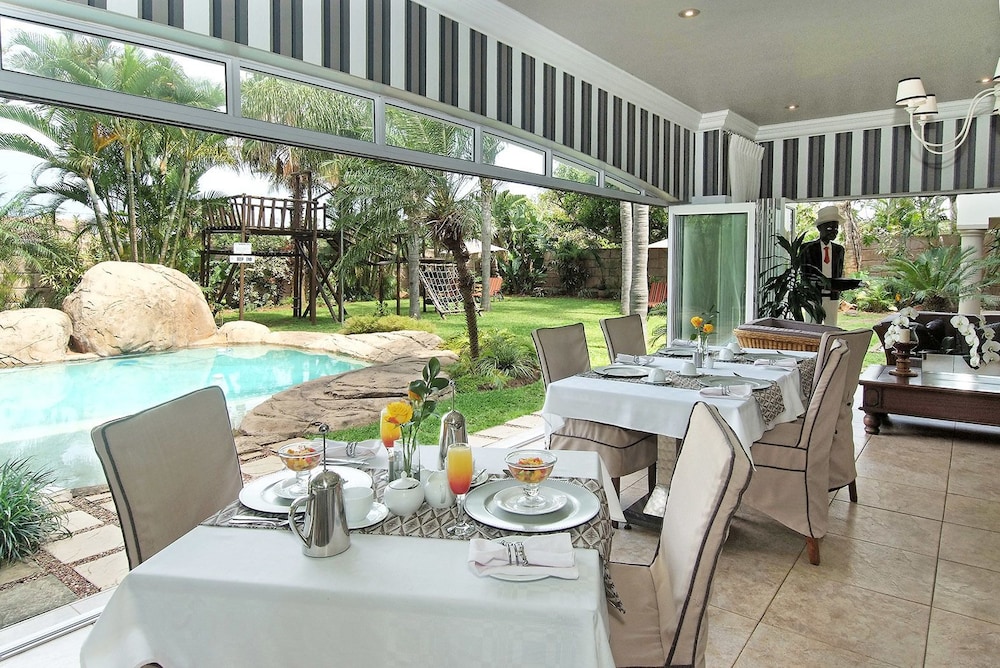 Ushaka Manor Guest House 21/37